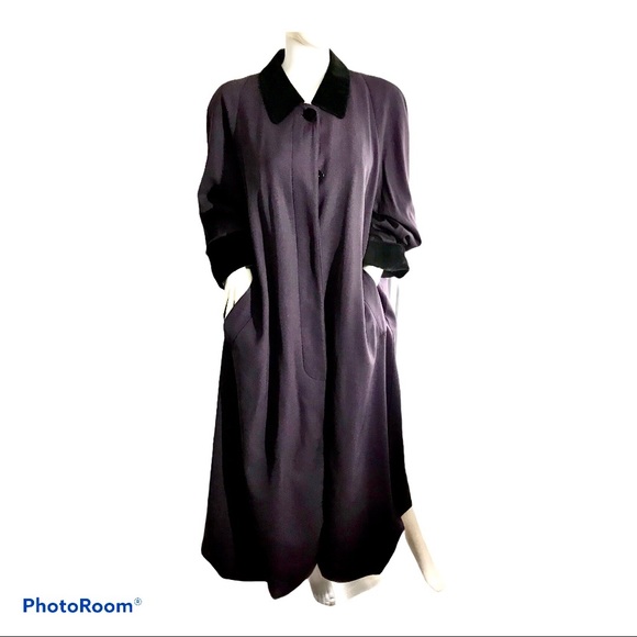 Jones trench coat 🧥 - Picture 4 of 10